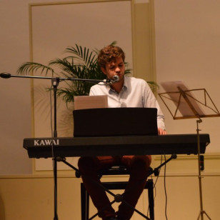 DSC_0028 (Small).JPG