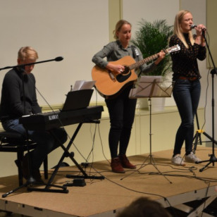 DSC_0040 (Small).JPG