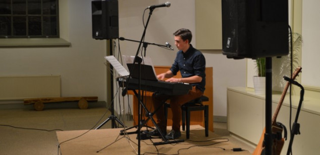 DSC_0045 (Small).JPG